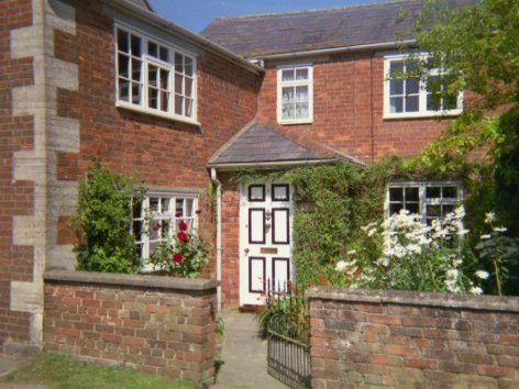 Jasmine Cottage, Steeple Ashton, Holiday Cottages Wiltshire